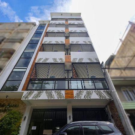 Oyo 848 Dona Aurora Condotel Кесон Сити Екстериор снимка