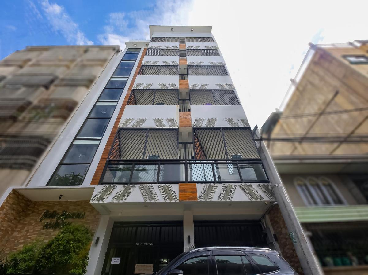 Oyo 848 Dona Aurora Condotel Кесон Сити Екстериор снимка